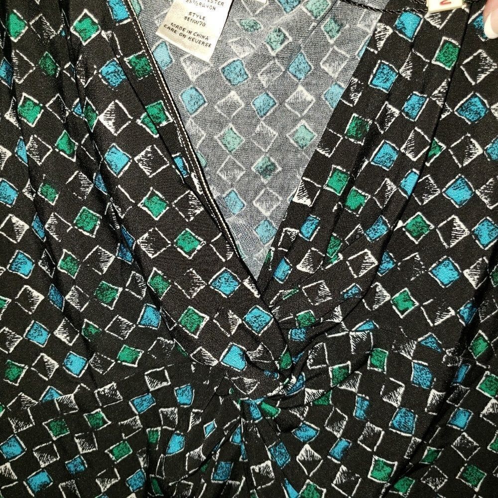 Studio M deep vneck patterned blouse - Picture 5 of 6